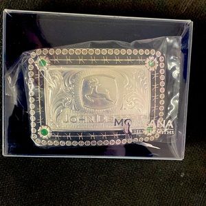 Montana Silversmiths John Deere belt buckle.